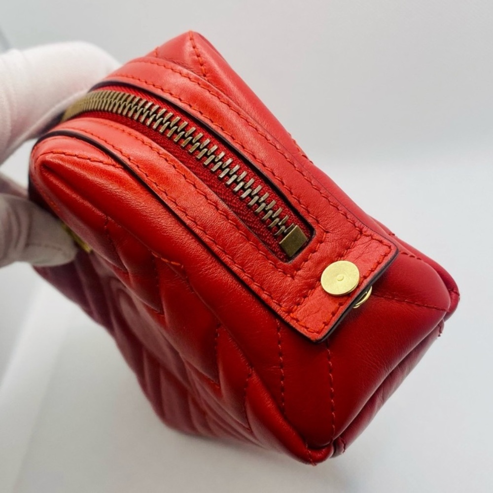/traded/💯 Gucci Marmont Calfskin Matelasse GG Marmont Case in Hibiscus Red - Picture 9 of 16